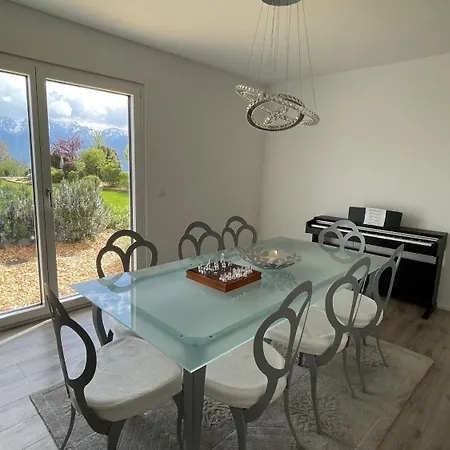 Appartement Le - Designer's With A Stunning And Mountain View *