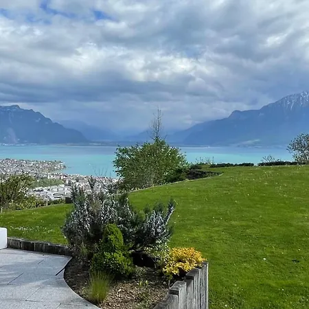 Le - Designer's With A Stunning And Mountain View *