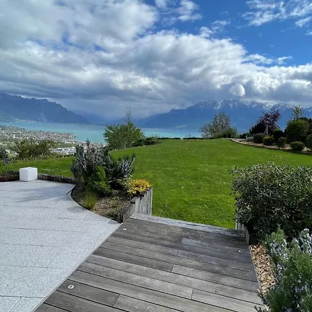 Le - Designer's With A Stunning And Mountain View Apartamento Chardonne