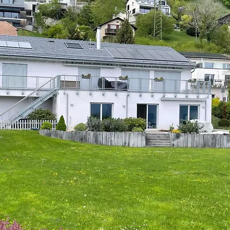 Le - Designer's With A Stunning And Mountain View *